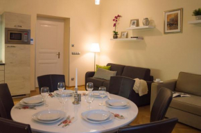 Гостиница Modern Apartment Všehrdova  Прага
